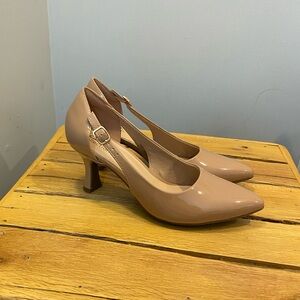 Clarks collection sling back low heels